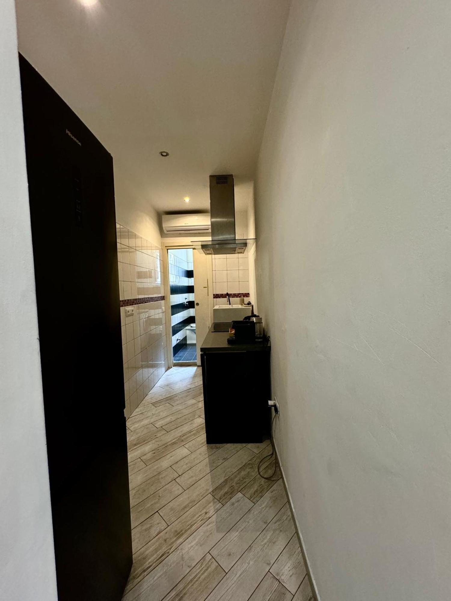 Apartment Four Bedroom In The Centre Of The
