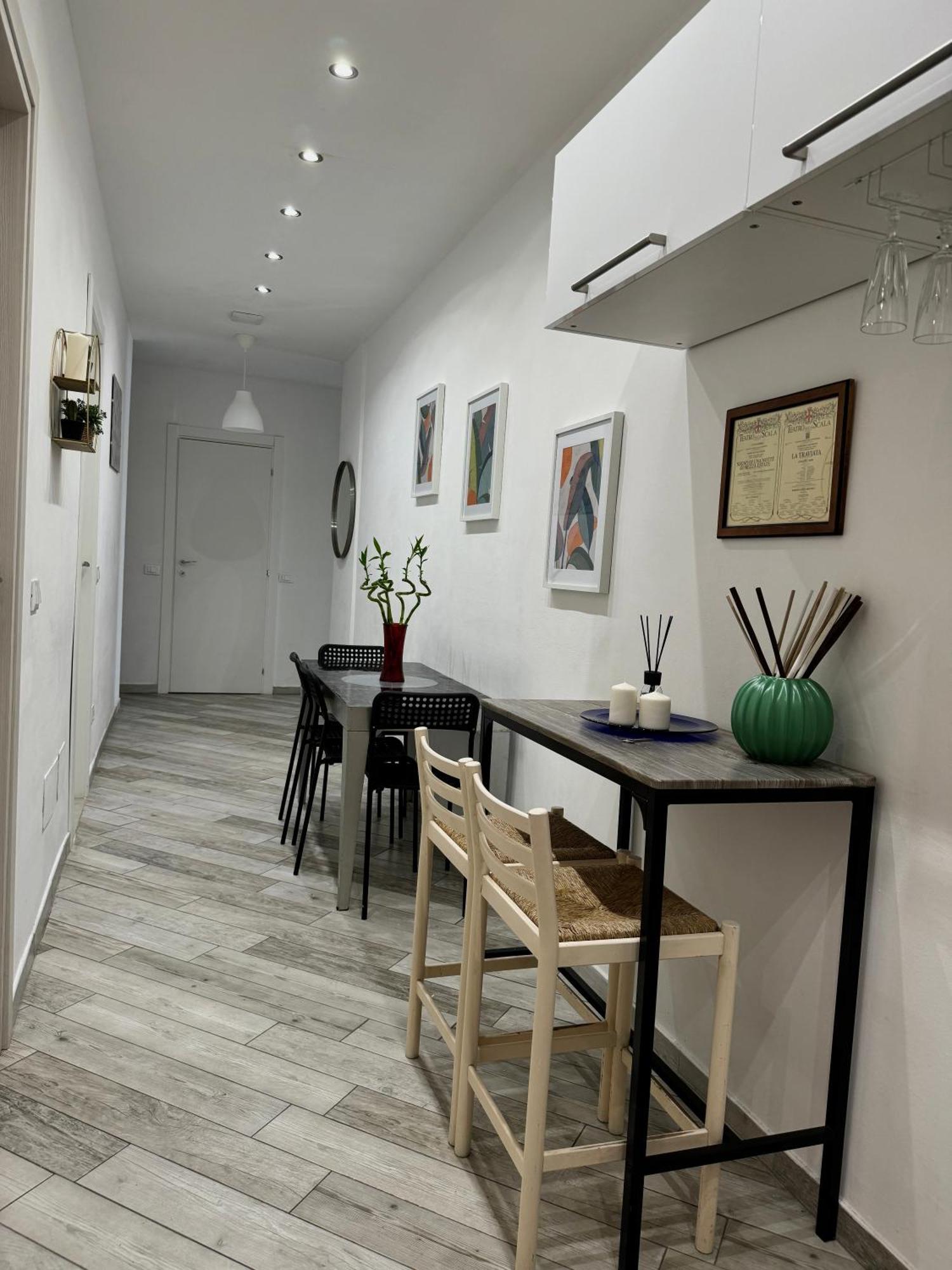 Four Bedroom In The Centre Of The