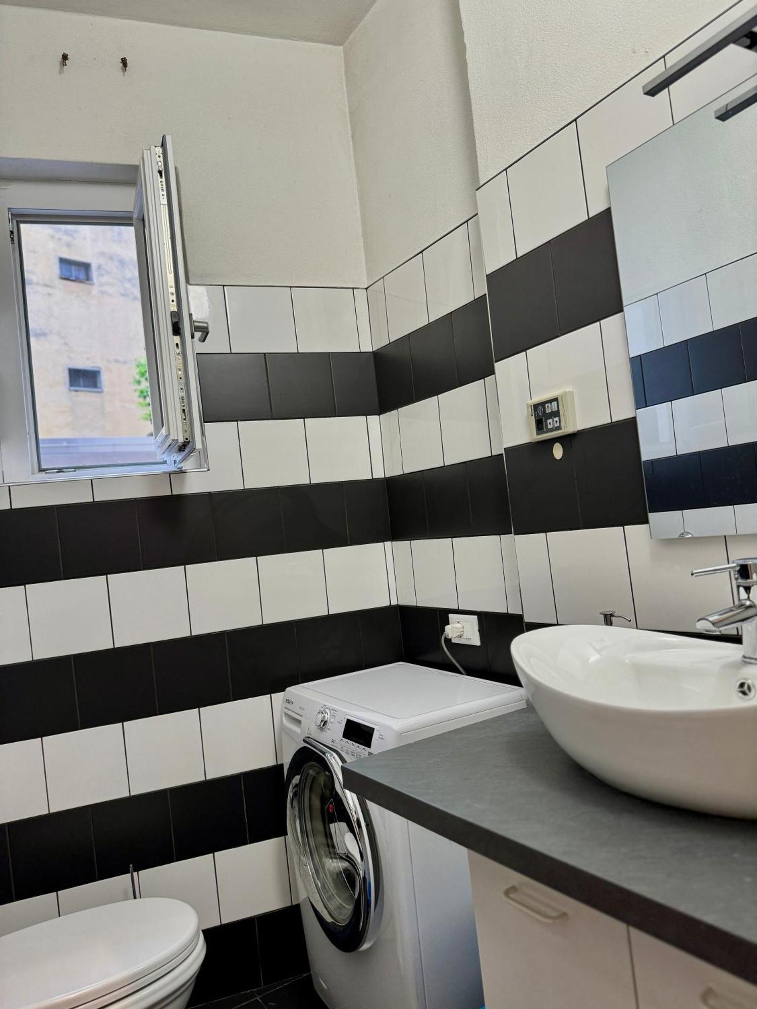 Four Bedroom In The Centre Of The Mailand